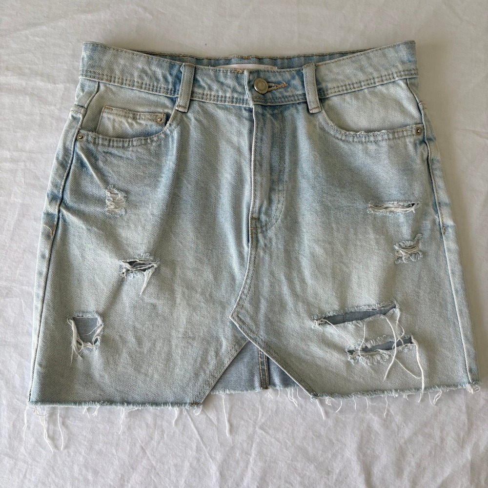 Zara Trafaluc‎ Distressed Light Wash Denim Mini Skirt Asymmetrical Hem XS 24